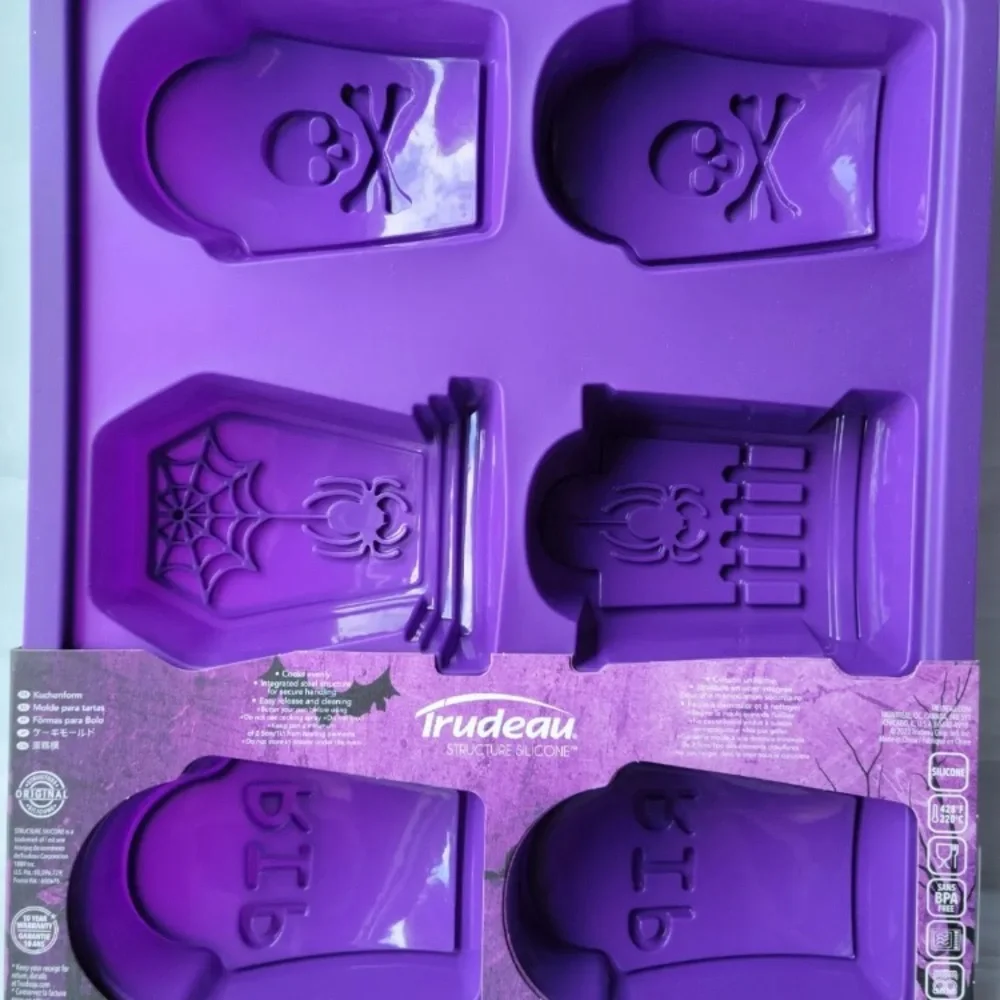 Trudeau Silicone 6ct Halloween Tombstone Jumbo CUPCAKE Baking Pan Mold Purple
